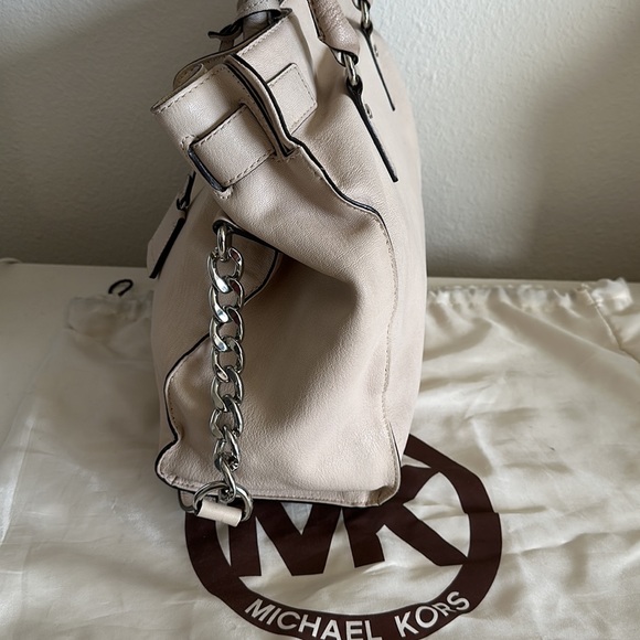 MK Monogram Lock White Leather Satchel - Picture 2 of 5